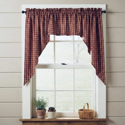 Sturbridge Wine Swags