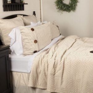 Country Style Bedspreads Quilts And Bed Skirts Farmhouse Bedding
