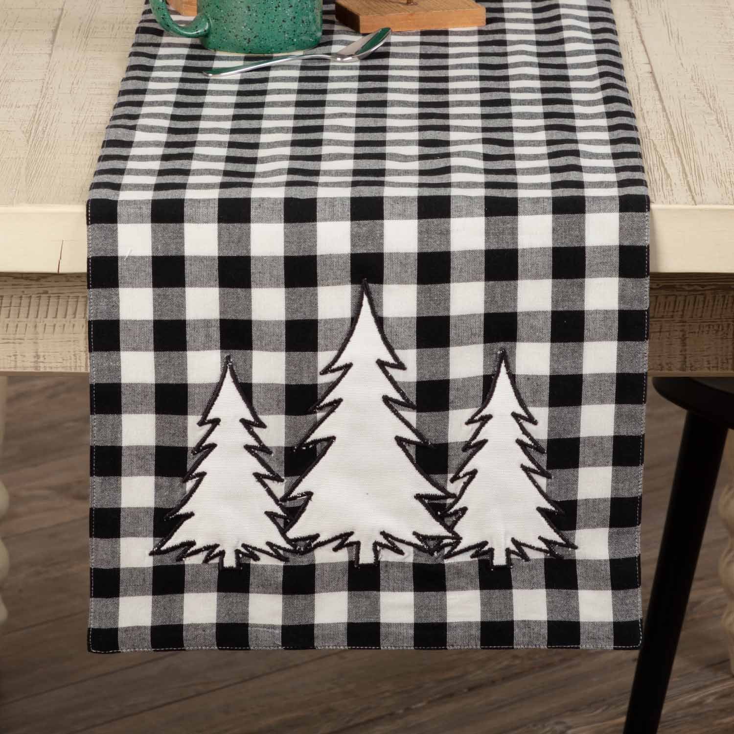 Vintage Check Black Appliqued Tree Table Runner 36 Piper Classics