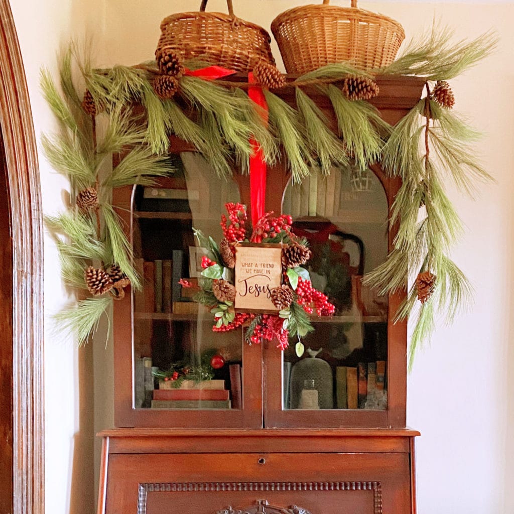 Realistic Long Needle Pine Rope Garland - 9' Long, Real Pine Cones