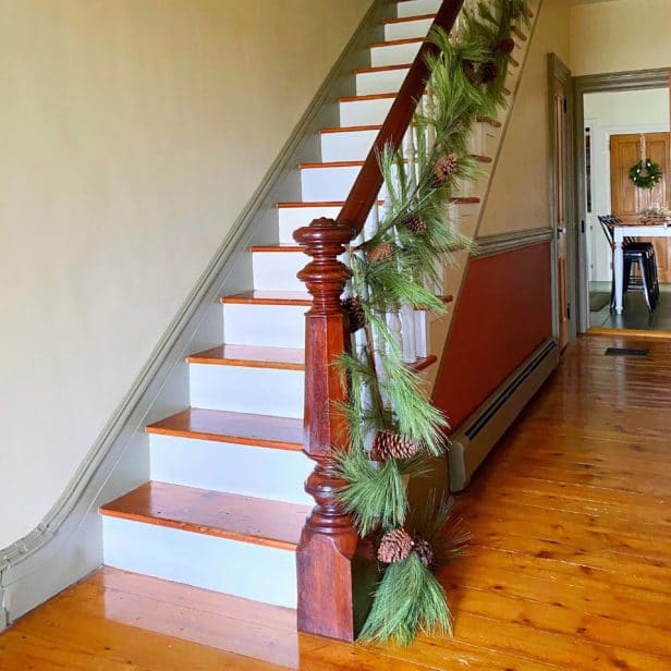 Realistic Long Needle Pine Rope Garland - 9' Long, Real Pine Cones