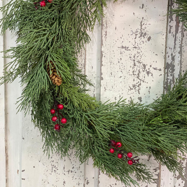 Alpine Cedar w/ Berries Wreath - Piper Classics
