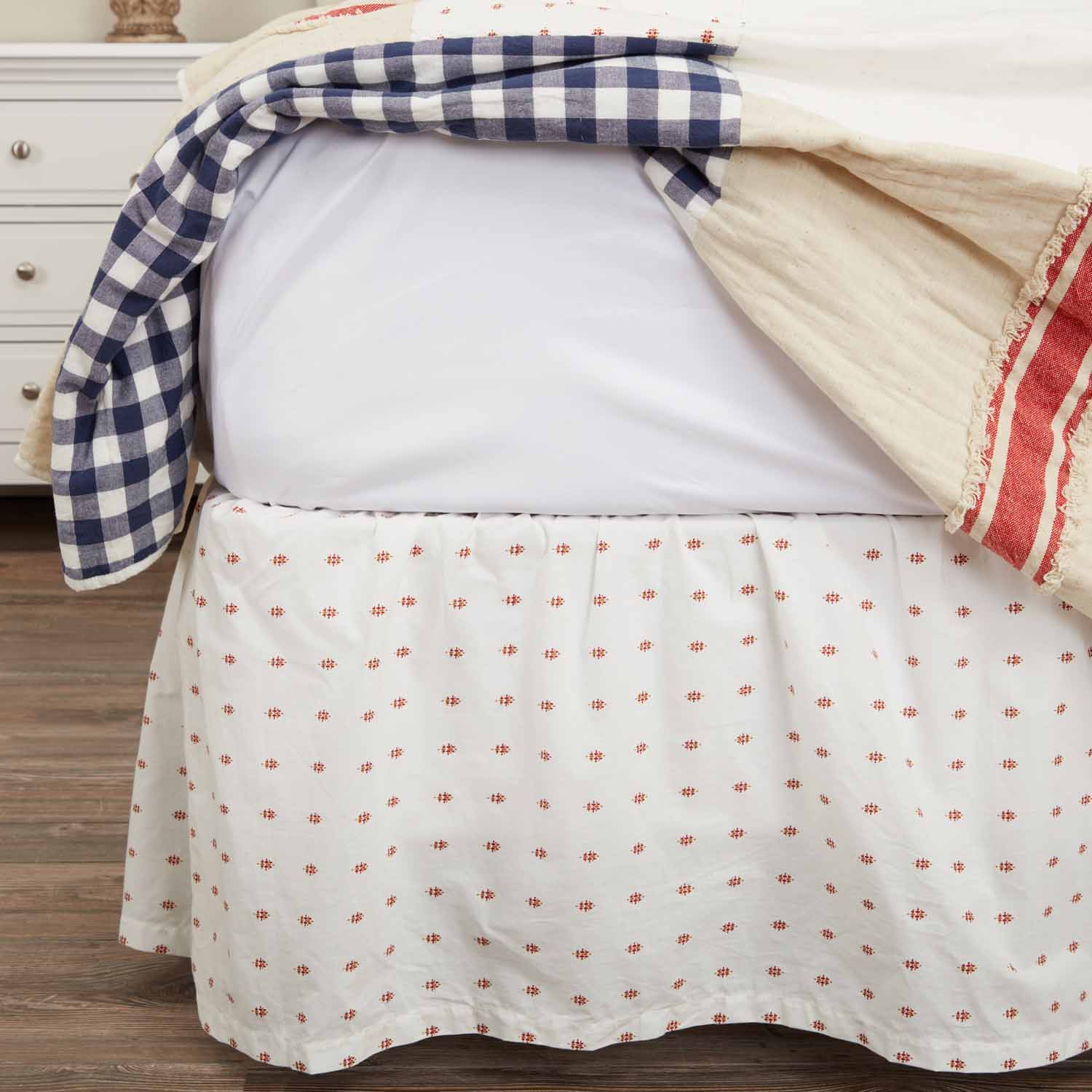Gingham bed deals skirt queen