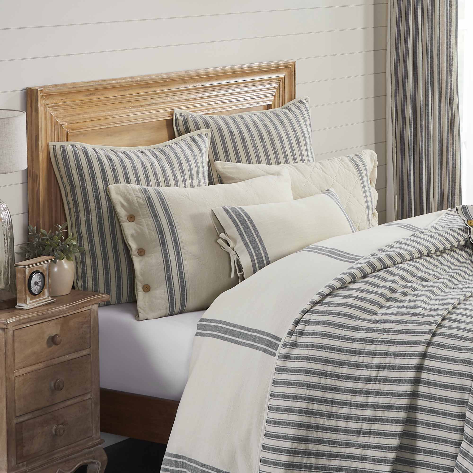 Market Place Gray 16" x 26" Ticking w/ Grain Sack Pillow Cover - Image 5