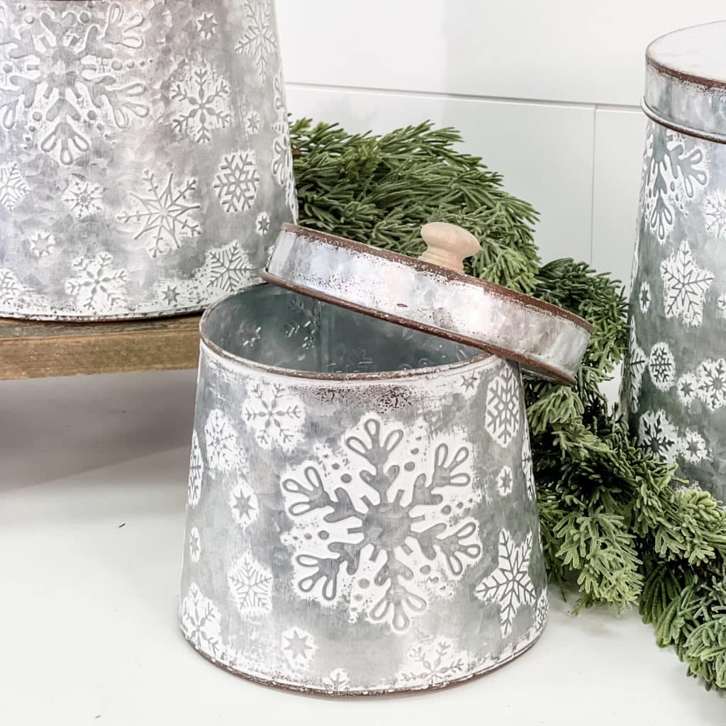 Embossed Snowflakes Nesting Tins Set/3 Piper Classics