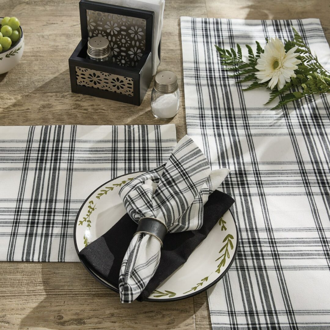 Onyx and Ivory Table Runner 54" Piper Classics