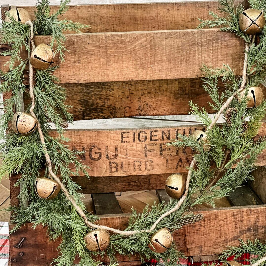 Gold Song Bell Garland Piper Classics