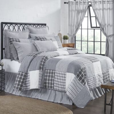Quilts & Bedding