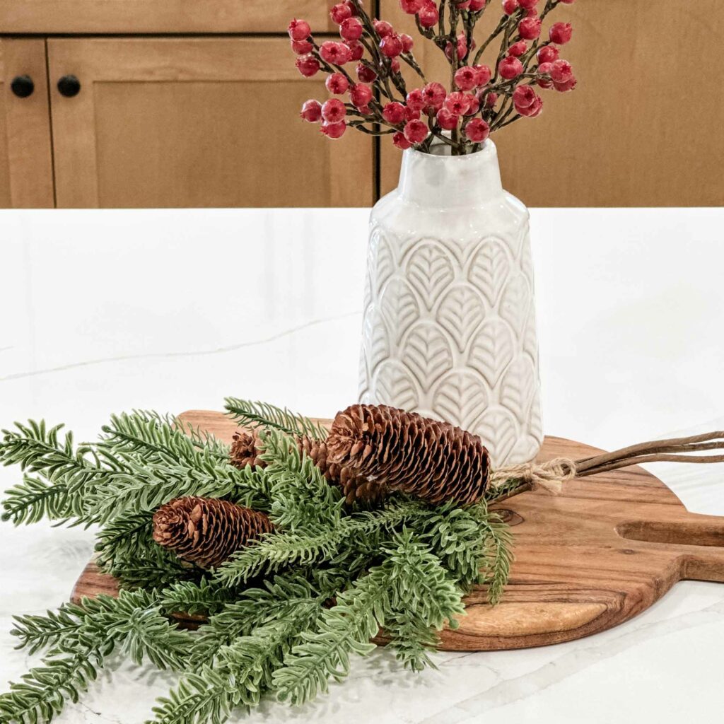 Alpine Cedar w/ Berries Wreath - Piper Classics