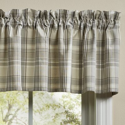 Cliffside Plaid Valance