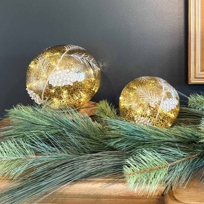 Silent Pines LED Globes, Set/2