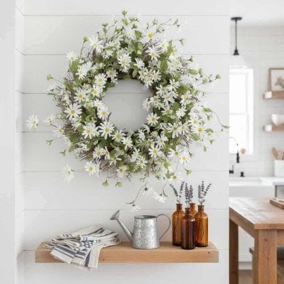 Freshfield White Daisy Spring Wreath